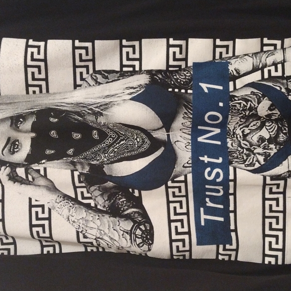 Shirt - Picture 2 of 2